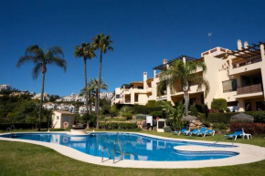 Los Piños, 2 Bedroom Apartment with panoramic view, Benahavis